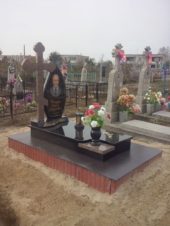 Благоустройство, благоустройство мест захоронений, облагораживание могил, установка памятников, памятник, памятник на могилу